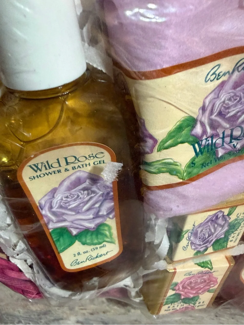 Ben Rickert 8-Piece Discontinued Wild Rose Floral Bath Gift Basket Set -